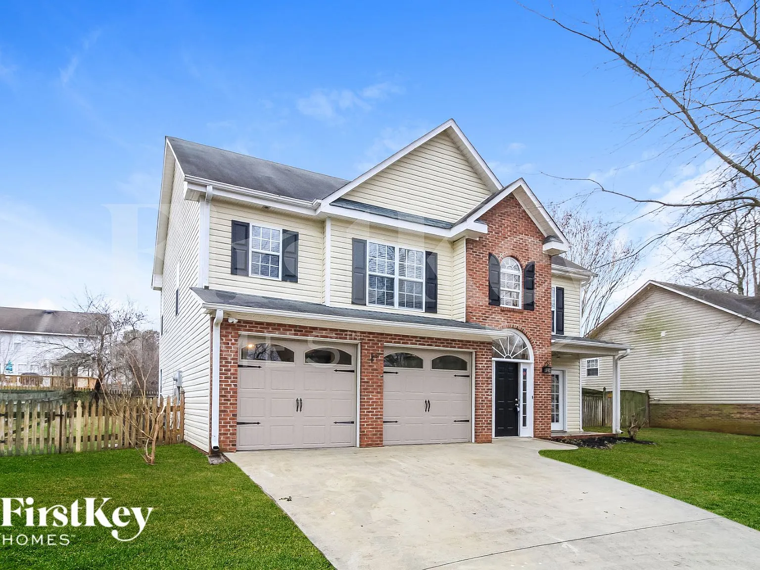 4 bed, 2.5 bath, 2058 sqft, $2,025 — Photo 2