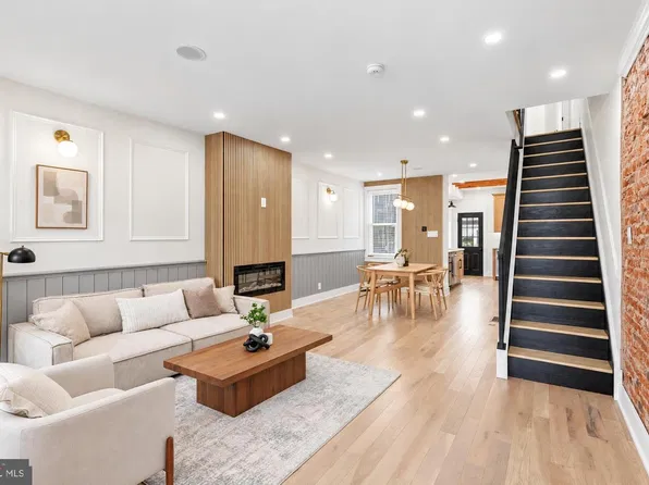 2542 E Monmouth St, Philadelphia, PA 19134