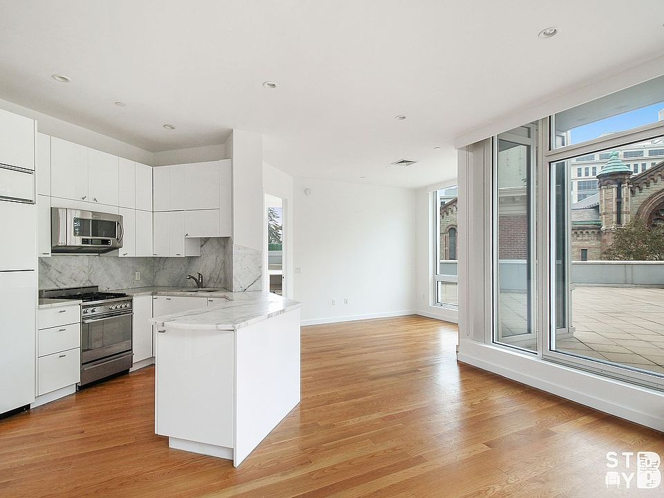 1st image of 525 Clinton Ave APT 3N