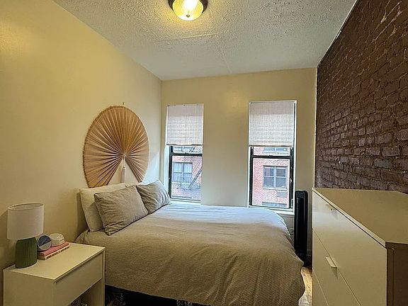 2nd image of 226 E 29th St APT 4f