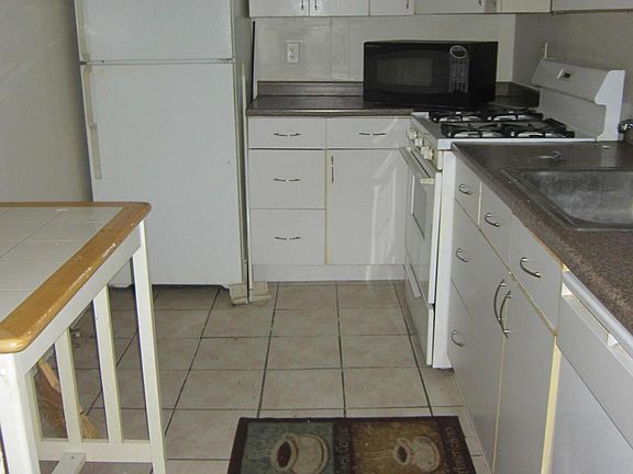 4th image of 750 S Dickerson St APT 104