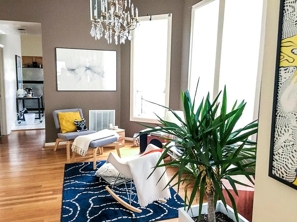 Dining Room or additional living space - 616 W Surf St #3