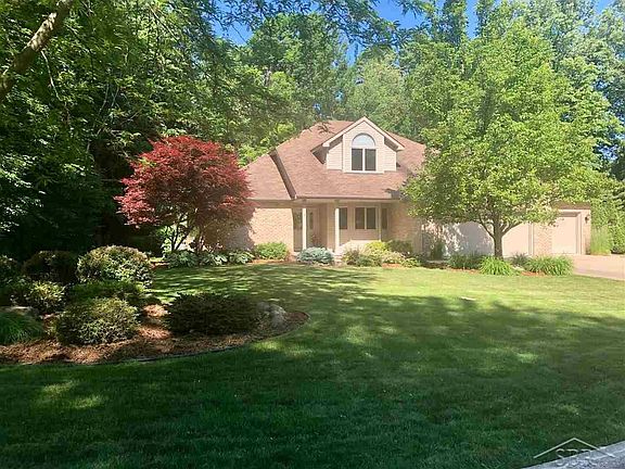 2nd image of 8671 Winding Brook Cir