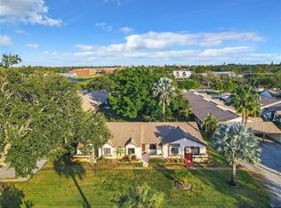 3703 60th St W #25, Bradenton, FL 34209