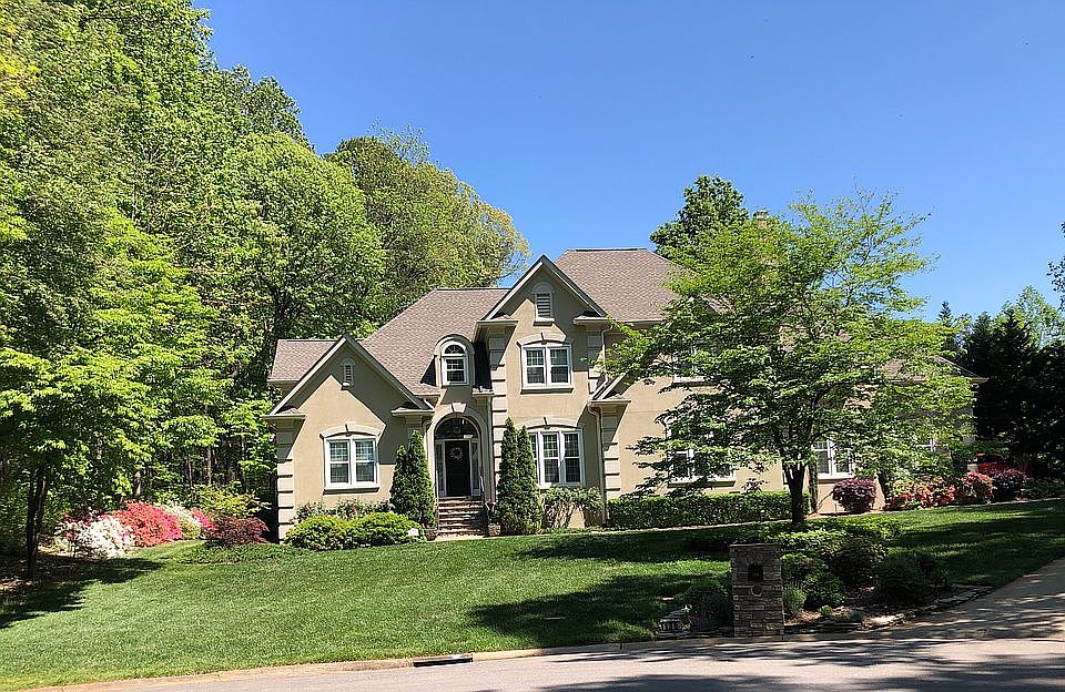 1st image of 135 Beach Ln