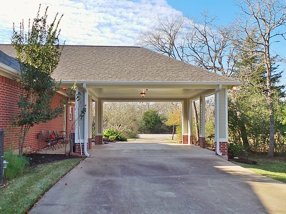 3rd image of 4701 Scrimshaw Ln