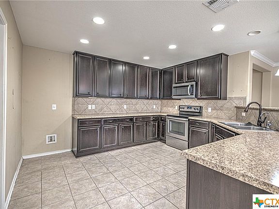 4th image of 1206 Lonesome Oak Dr