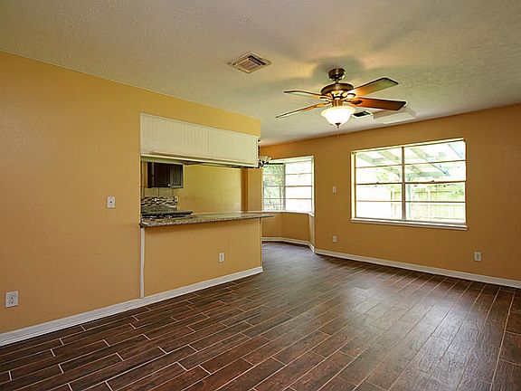 4th image of 10918 Sagewind Dr