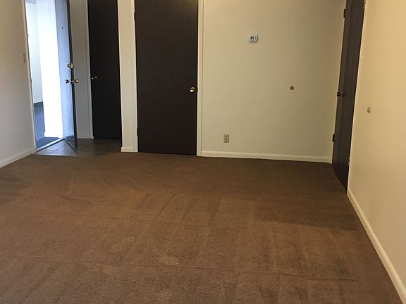 2nd image of 622 N Main St #622