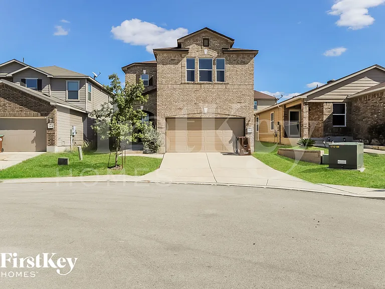2410 Yaupon Cyn — Photo 1