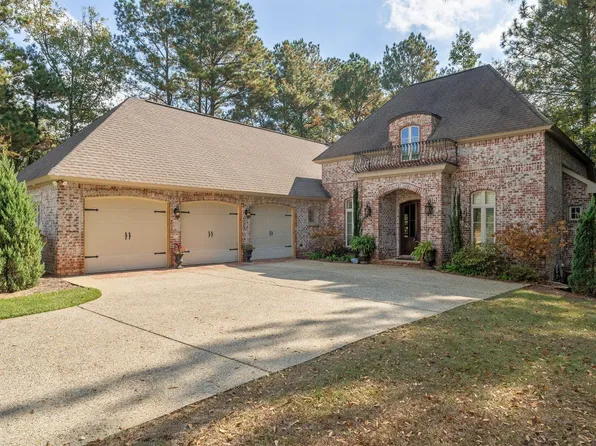 105 Red Oak Point, Petal, MS 39465