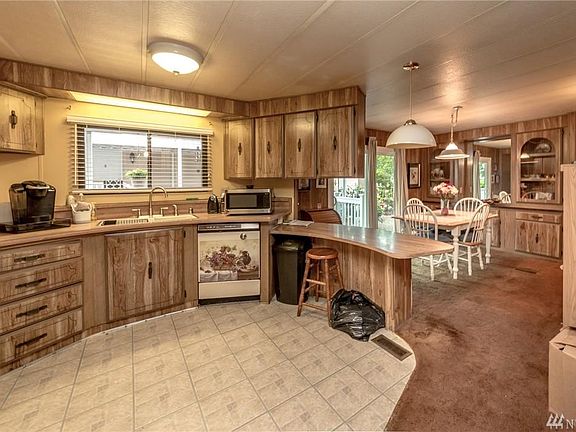 4th image of 11209 125th St Ct E
