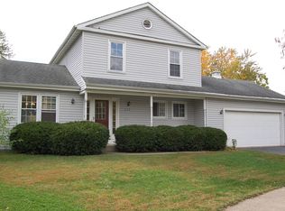 1208 Duke Ct, Naperville, IL 60565