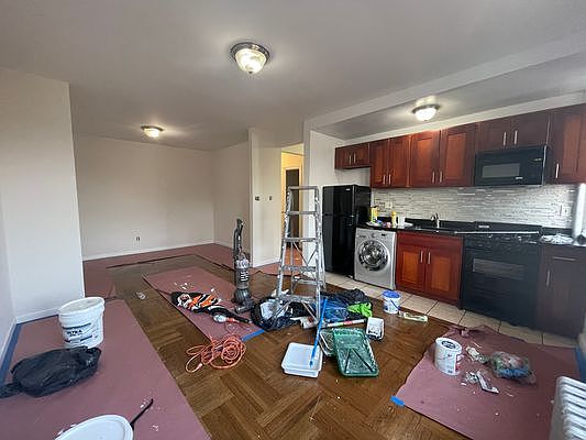 1st image of 47-60 39th Pl #4E