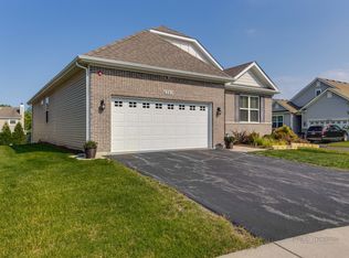 6283 Doral Dr, Gurnee, IL 60031