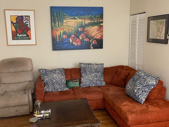 4th image of 1503 N Sedgwick St APT 2NE
