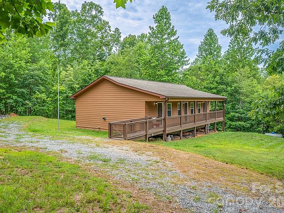 3rd image of 162 Sandstone Dr #193