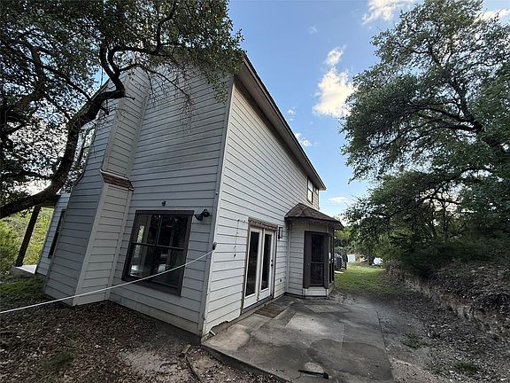 3rd image of 20900 Little Ln