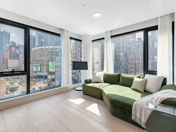 300 W 30th St APT 7C, New York, NY 10001