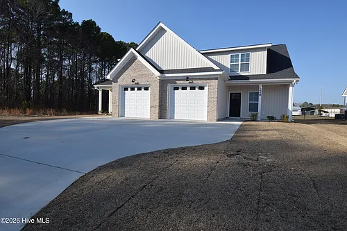 704 Abigail Taylor Dr #B Photo 1