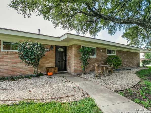 2706 OLD RANCH RD, San Antonio, TX 78217