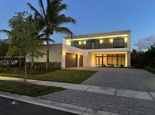 16580 Sunset Way, Fort Lauderdale, FL 33326