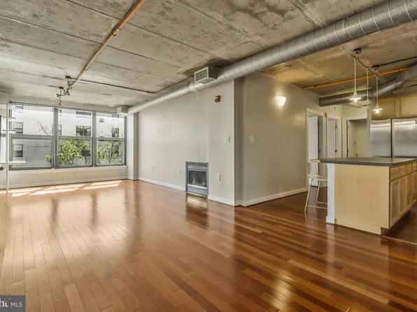 2750 14th St NW APT 302, Washington, DC 20009