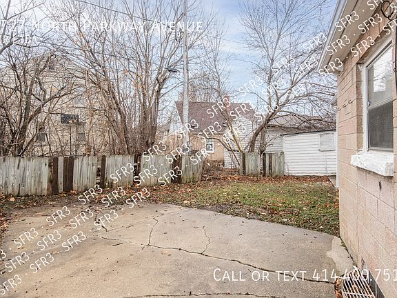 3rd image of 4727 N Parkway Ave