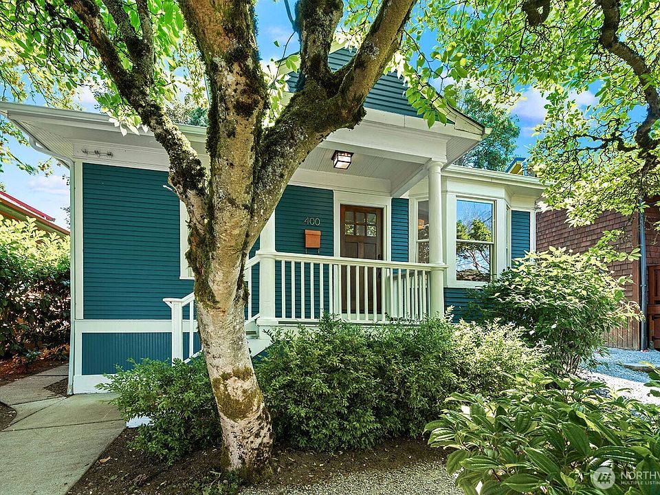 1st image of 400 21st Avenue E