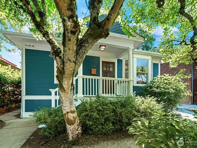 400 21st Avenue E, Seattle, WA, 98112