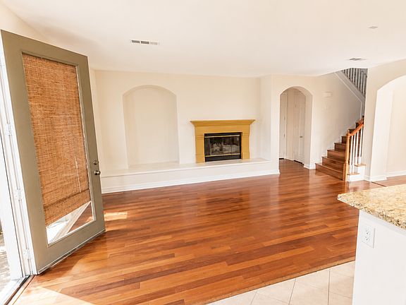 5th image of 309 Brister Park Ct