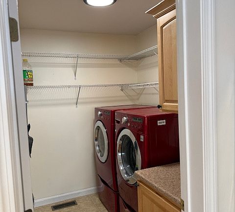 5th image of 10 Farnum Ct #10A