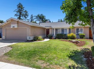 1174 Fremont Ave, Clovis, CA 93612