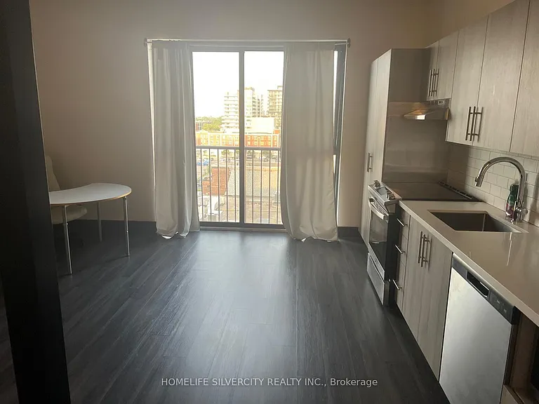 121 King St E #603 — Photo 1