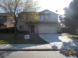 12311 Great Country Dr, Bakersfield, CA 93312