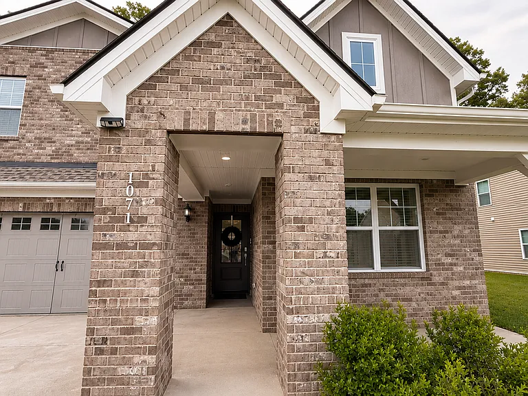 1071 Ross Farms Blvd — Photo 1