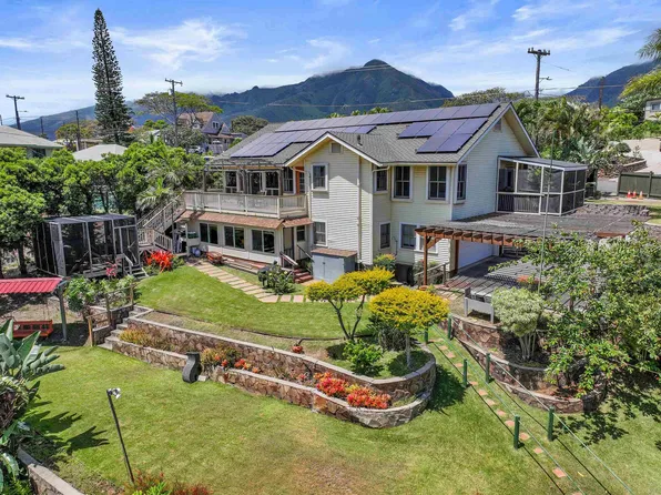 150 Naniloa Dr, Wailuku, HI 96793