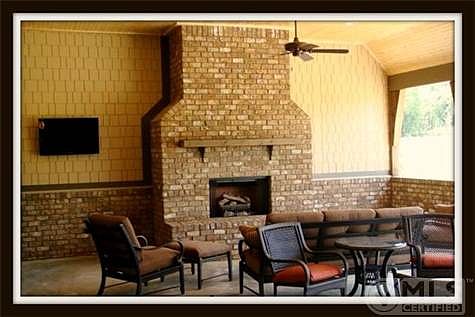 3rd image of 3009 Millerton Way #202