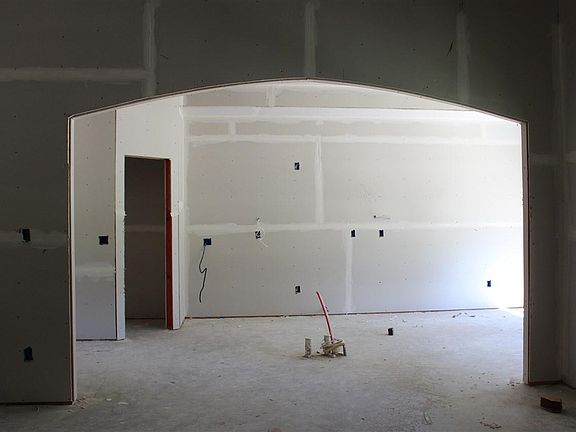 5th image of 8425 Vaquero Dr