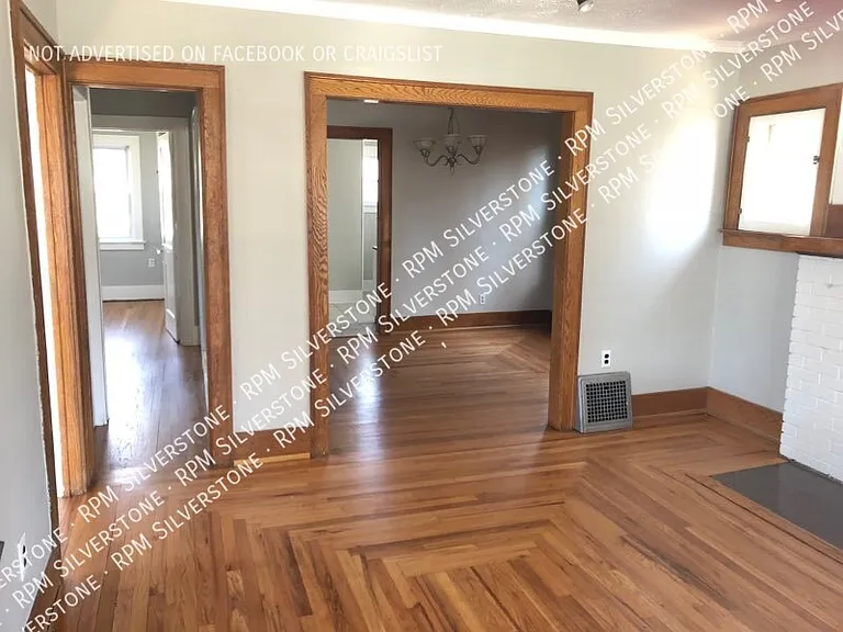 613 E 3rd St — Photo 7