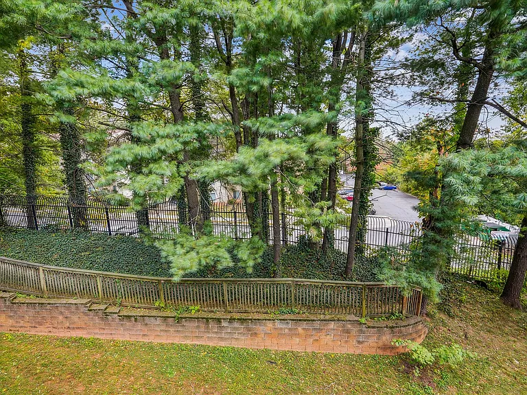 3810 Chesterwood Dr #3810 — Photo 20
