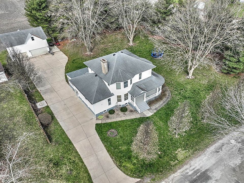 239 S Main St, Niantic, IL 62551 Zillow