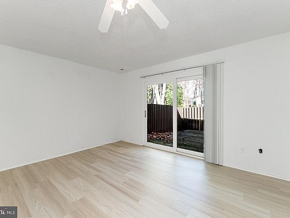 5th image of 12174 Sanibel Ct