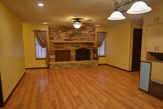 2nd image of 108 Bailey Jo Dr S