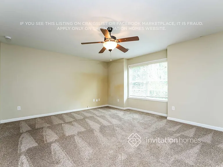 2472 Folsom St — Photo 10