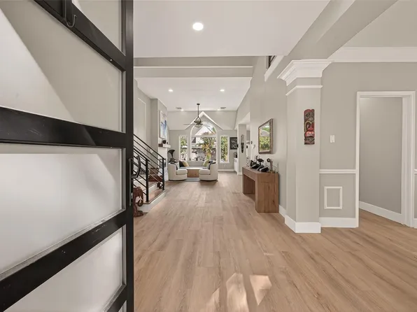 2811 Bright Trl, Sugar Land, TX 77479