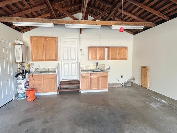 4th image of 4520 Clytie Way