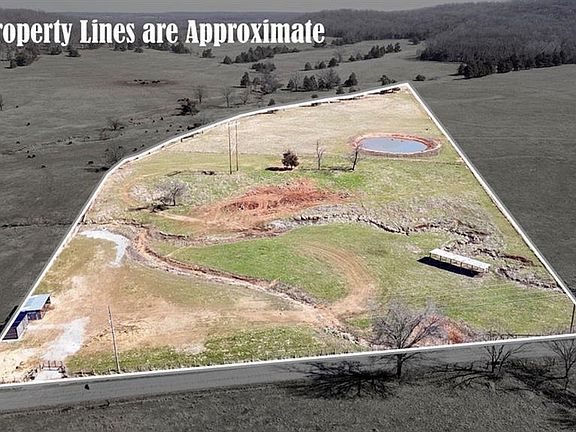 3rd image of 2073 Old Fredericktown Rd