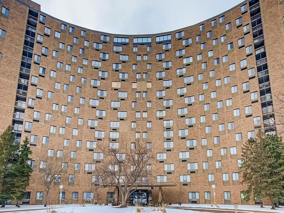 Building caters to those 55 years of age and older