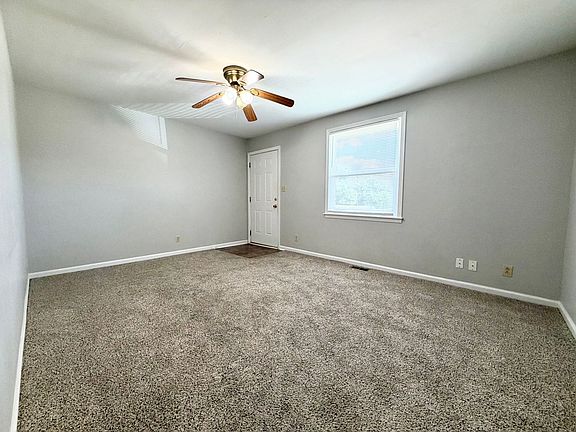 3rd image of 748-760 Bancroft Cir #760-B